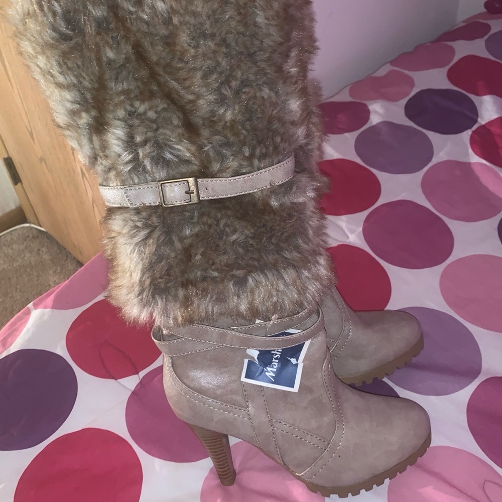 Fur heel boots